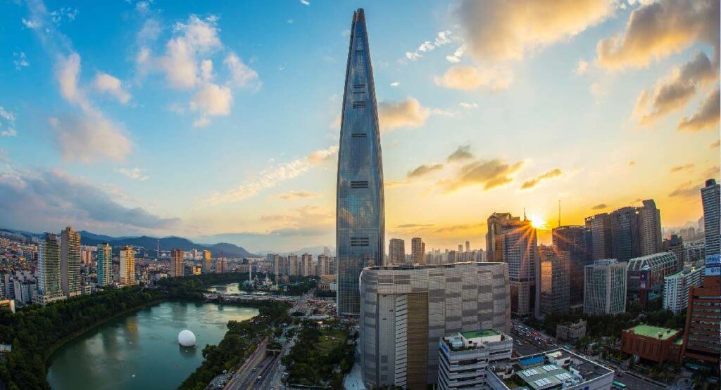 Coming in at fifth on the list of world’s tallest is South Korea’s Lotte World at an astounding 1,819 feet.