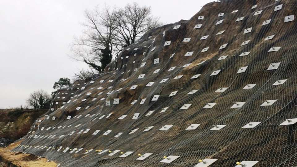 EU Standards and Considerations for Retaining Walls 4 Soil Nailed Walls